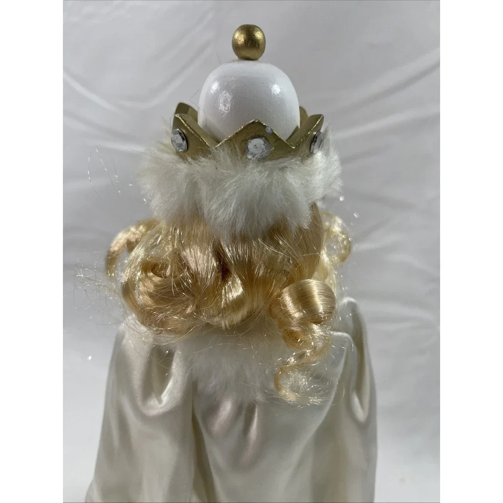 2022 Gold Glitter‎ Queen Nutcracker 14